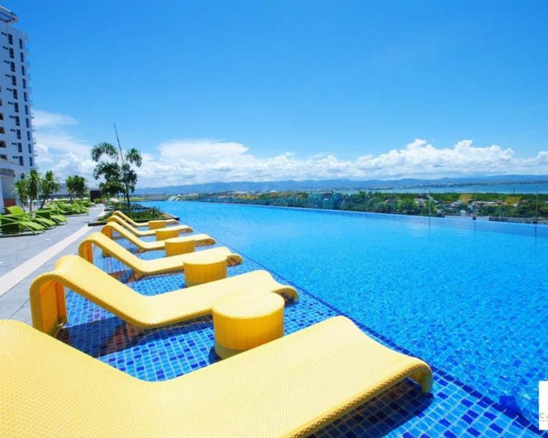 C Suites At Mactan Newtown Мактан Экстерьер фото